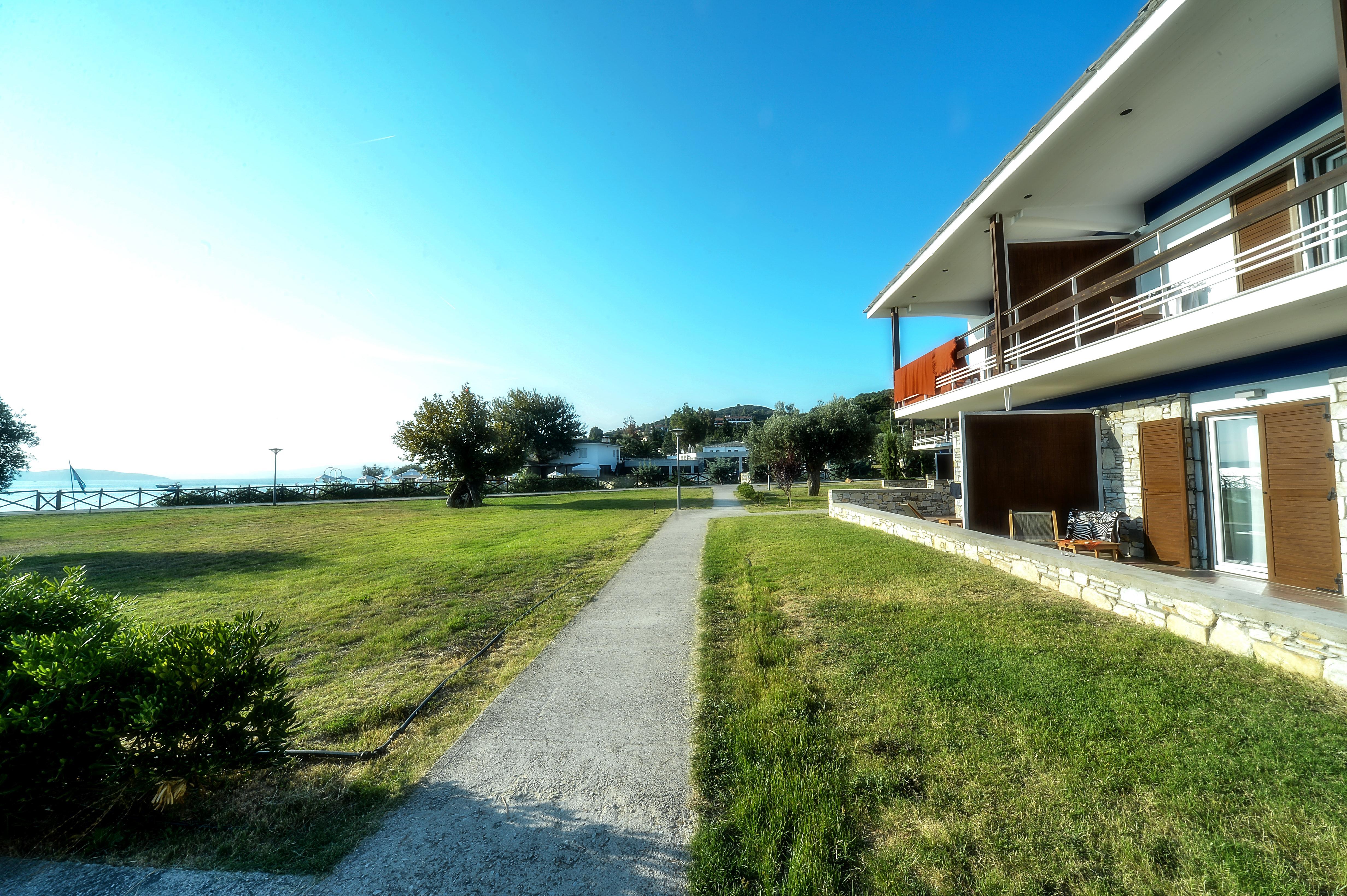 Xenia Ouranoupolis Hotel Exterior photo