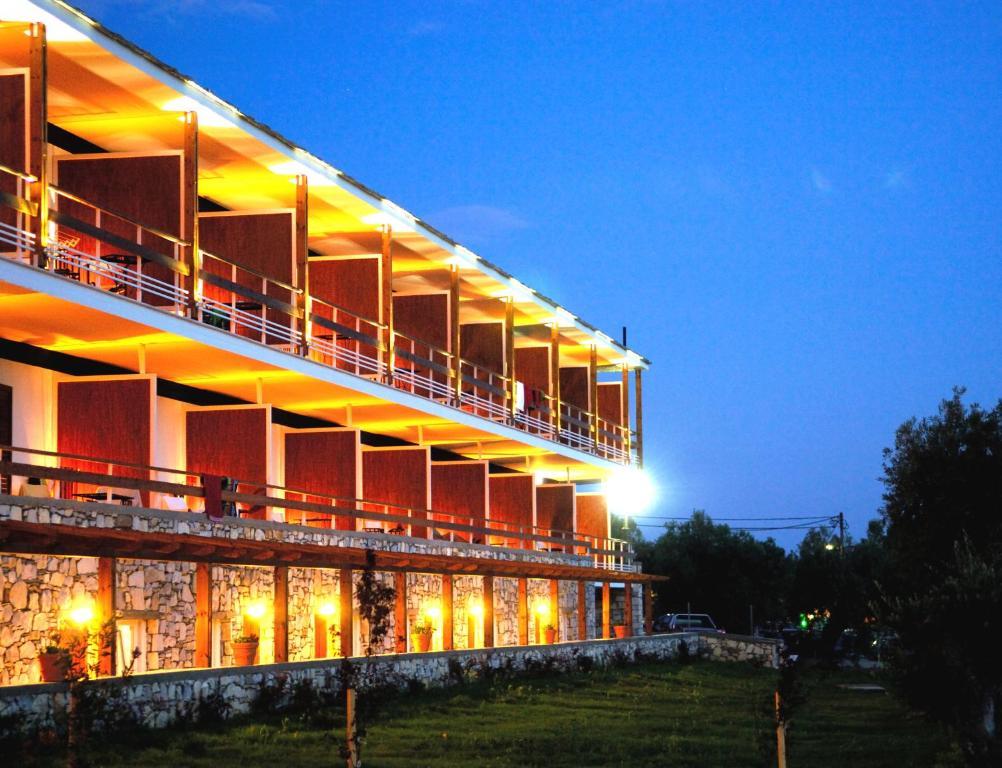 Xenia Ouranoupolis Hotel Exterior photo